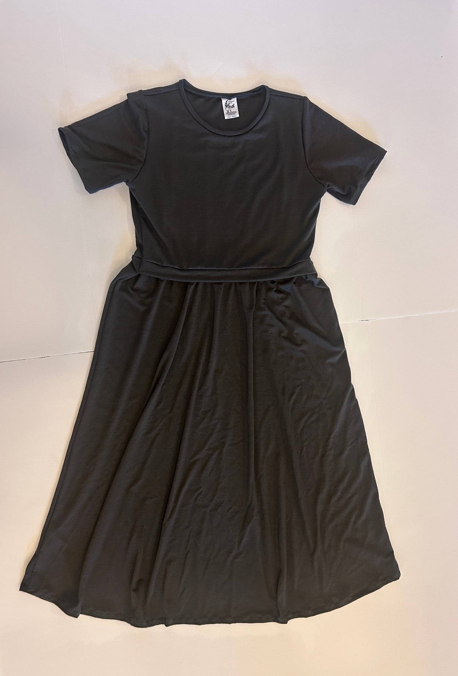 100% Merino Wool Breastfeeding Dress, Size XL, *Defect* - Ready to shi Homespun by Ruth 100% Merino Wool Breastfeeding Dress, Size XL, *Defect* - Ready to shi Homespun by Ruth